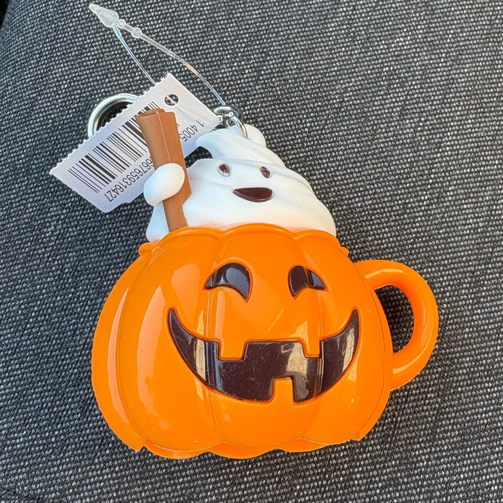 NWT Bath and Body Works Pumpkin Latte Sanitizer Holder Halloween